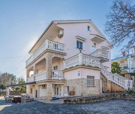 Apartment Sabina&Zoran Malinska Exterior photo